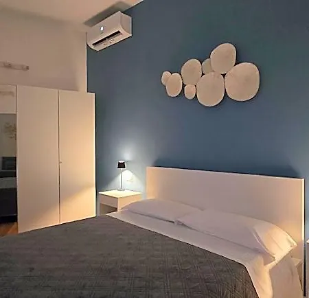 Rooms And Comfort Apartment